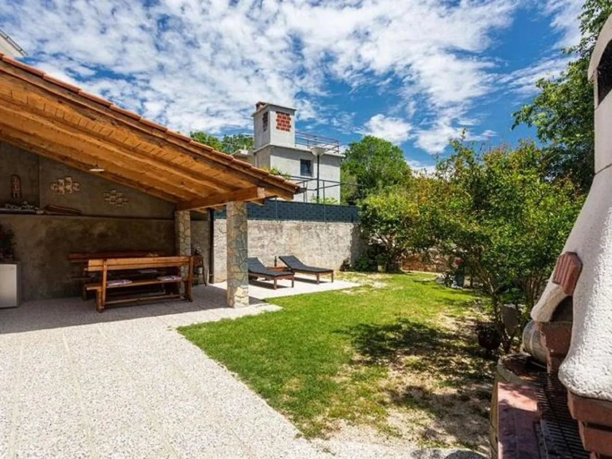 Modern Holiday Home In Polje With Air Conditioning